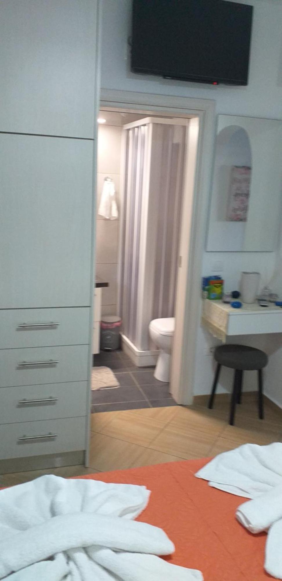Marena 1 Aparthotel Makrýgialos Eksteriør bilde
